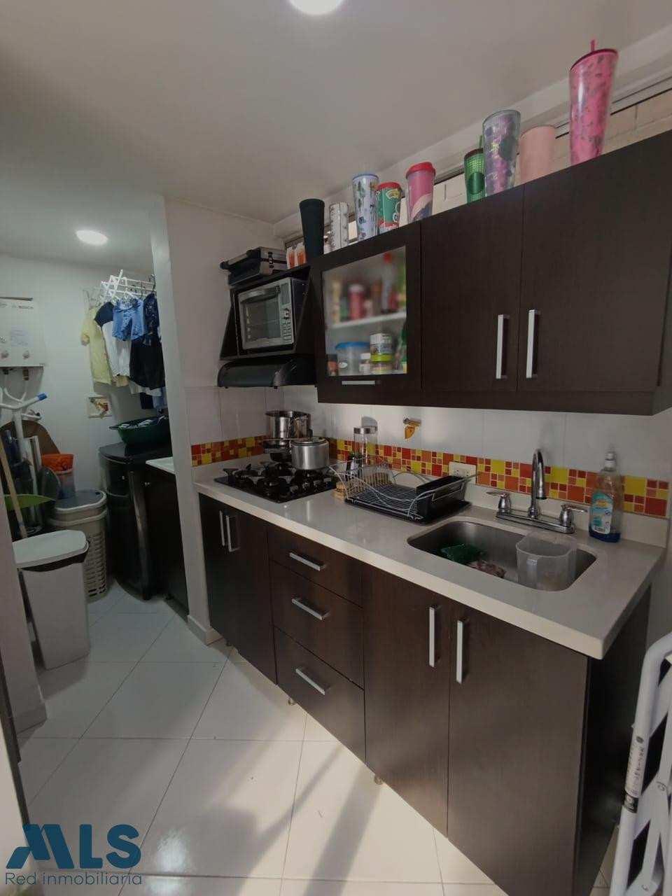 ¡Apartamento con excelente vista! medellin - loma del indio