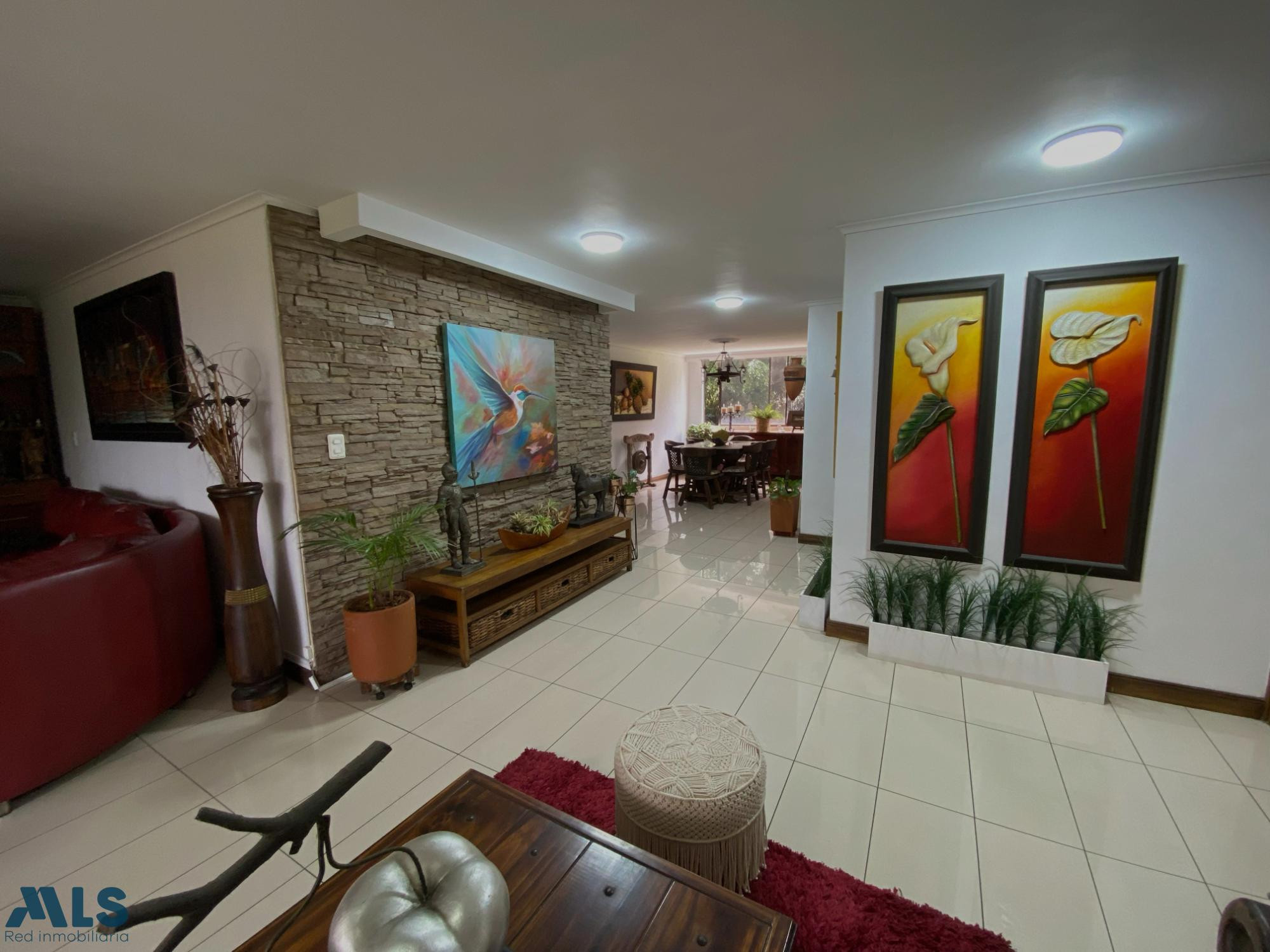 APARTAMENTO PARA VENTA CON GRANDES ESPACIOS EN EL POBLADO medellin - la concha