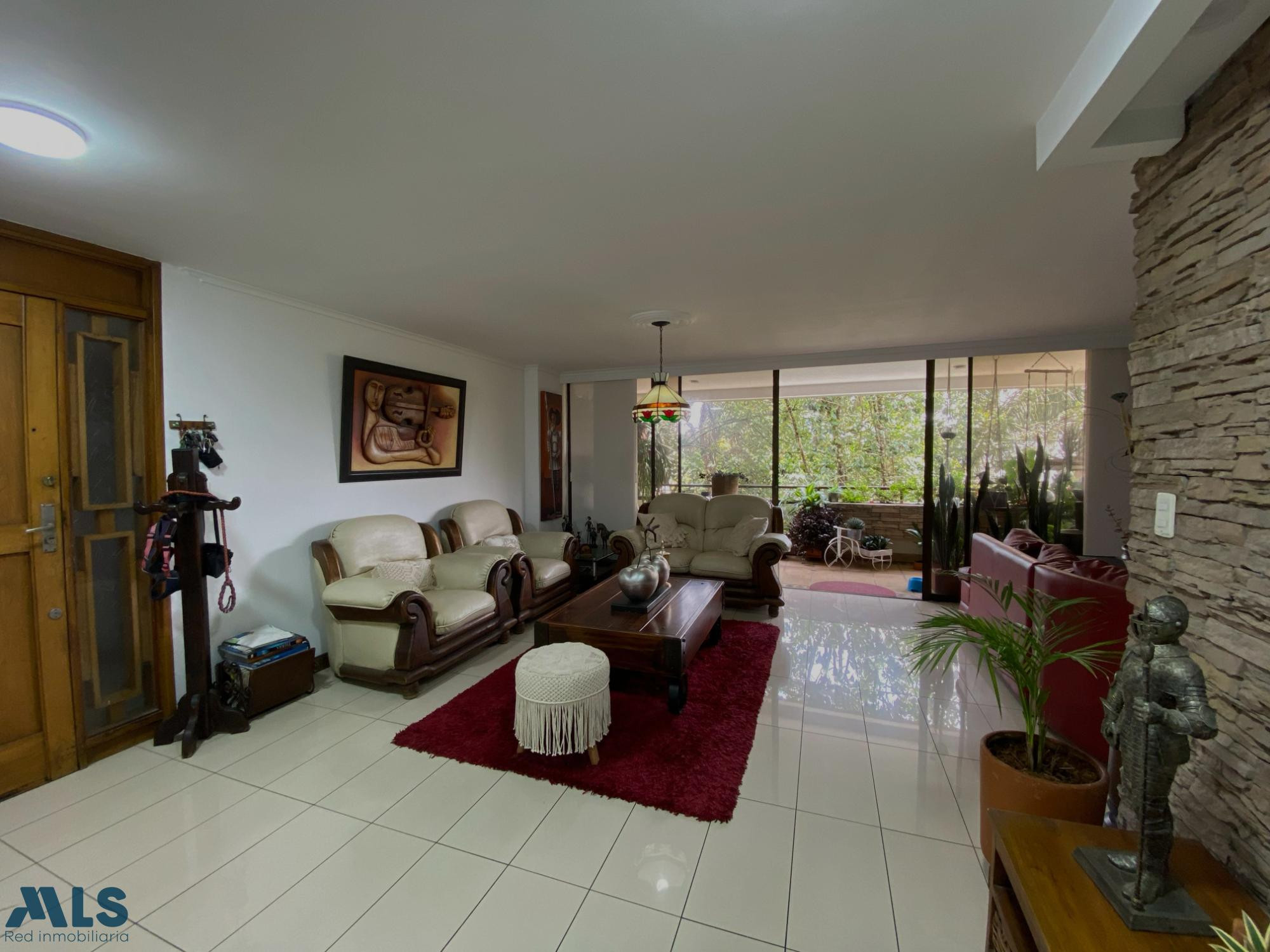 APARTAMENTO PARA VENTA CON GRANDES ESPACIOS EN EL POBLADO medellin - la concha