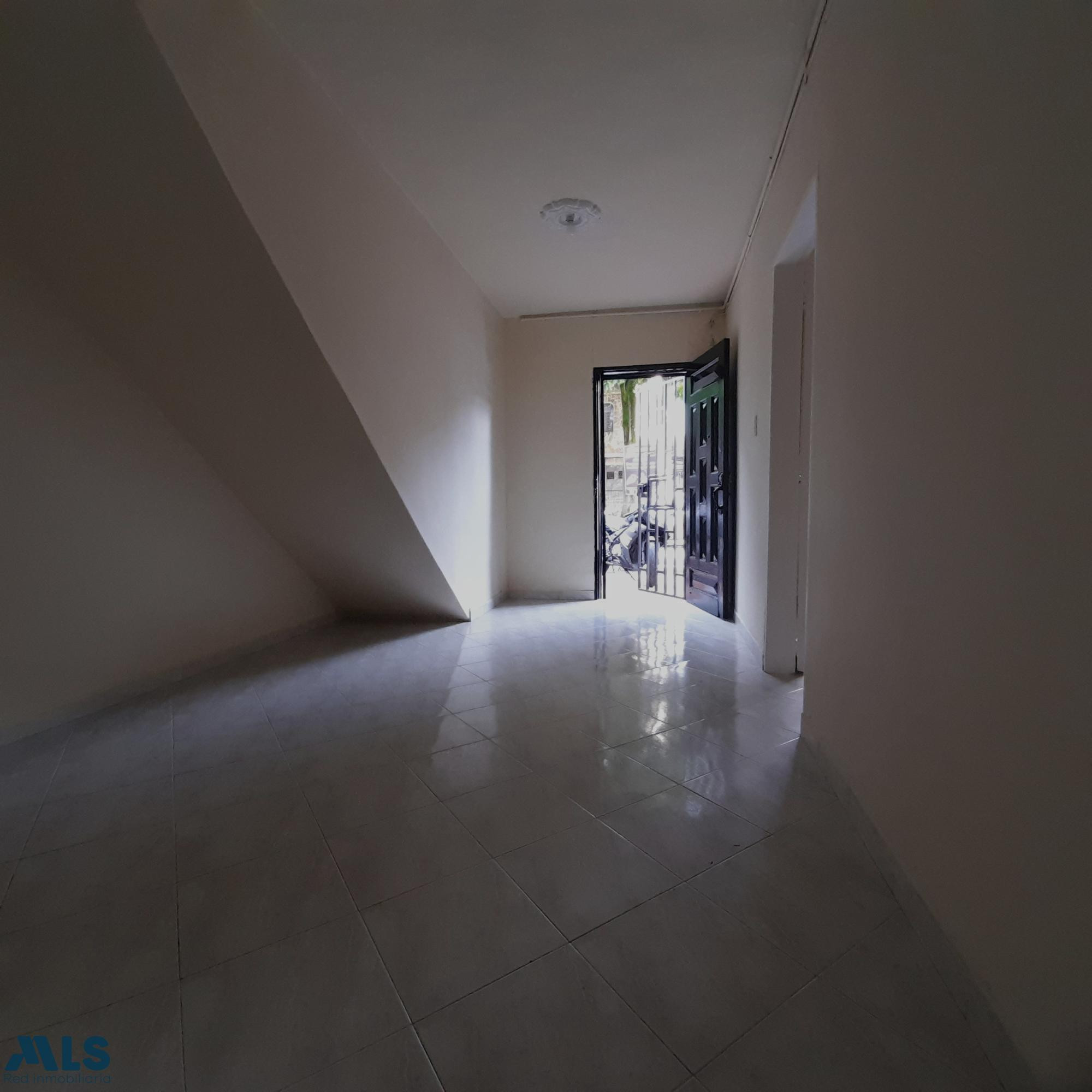 Casa primer piso en Cristo Rey medellin - cristo rey