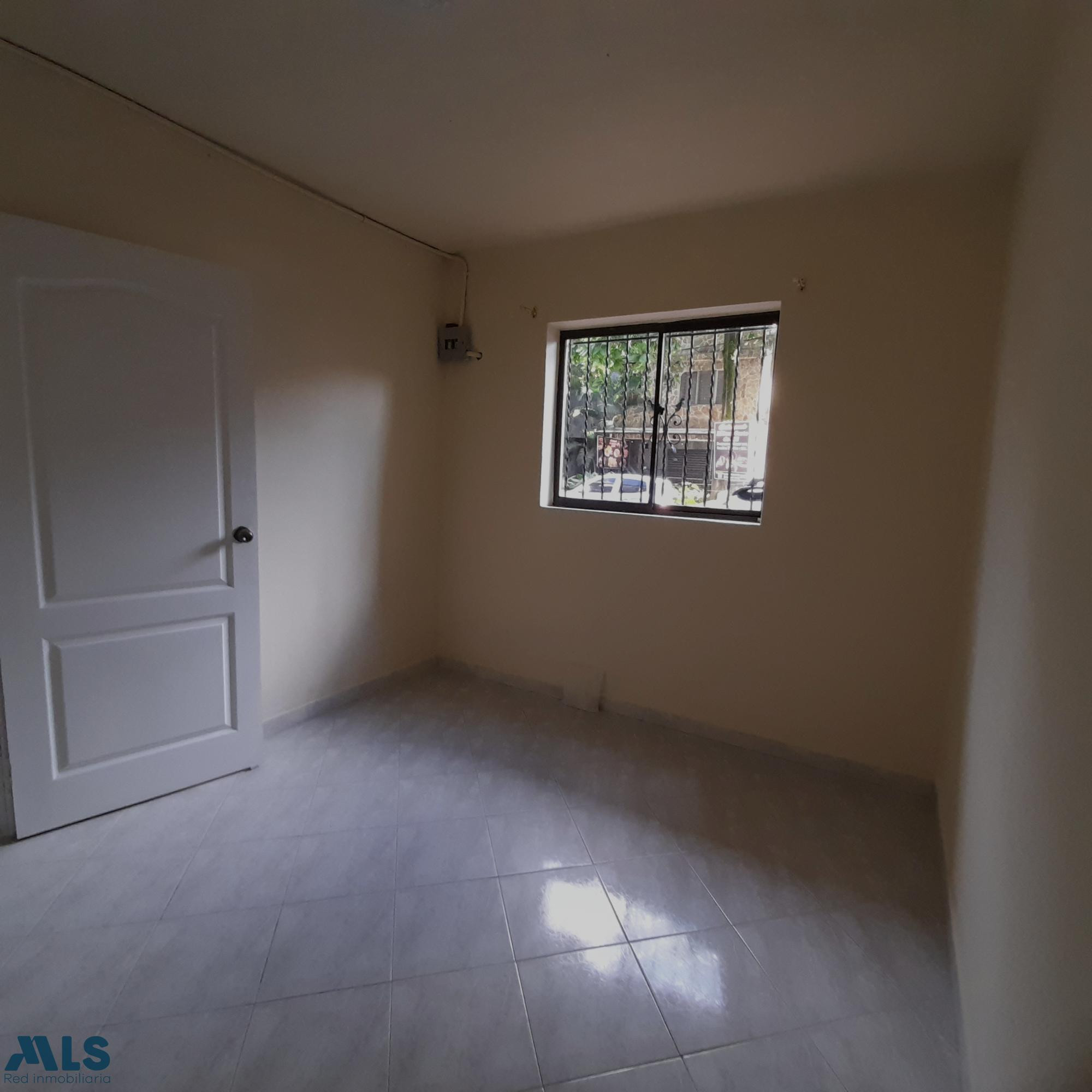 Casa primer piso en Cristo Rey medellin - cristo rey