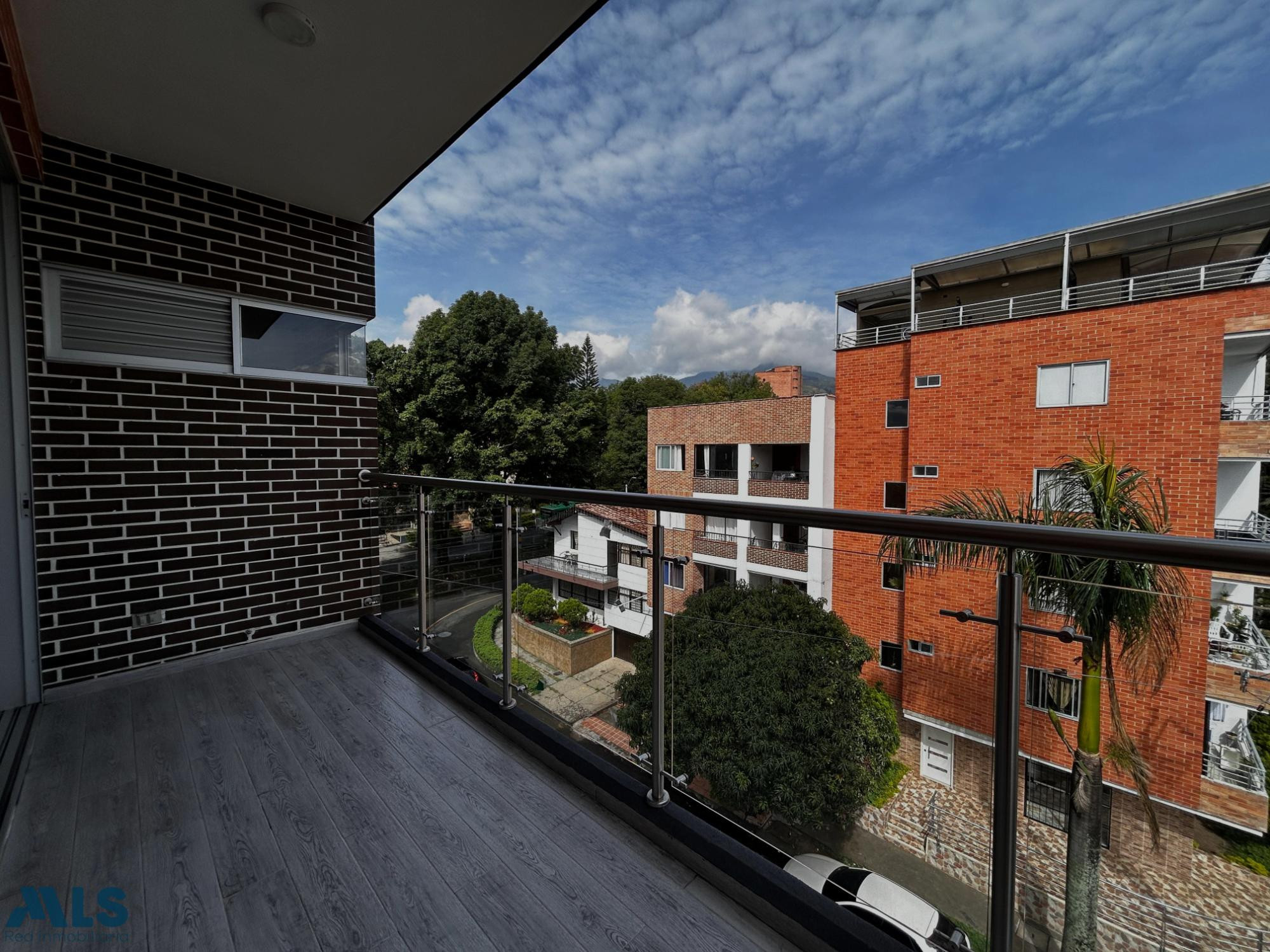 Apartamento con excelentes espacios medellin - simon bolivar