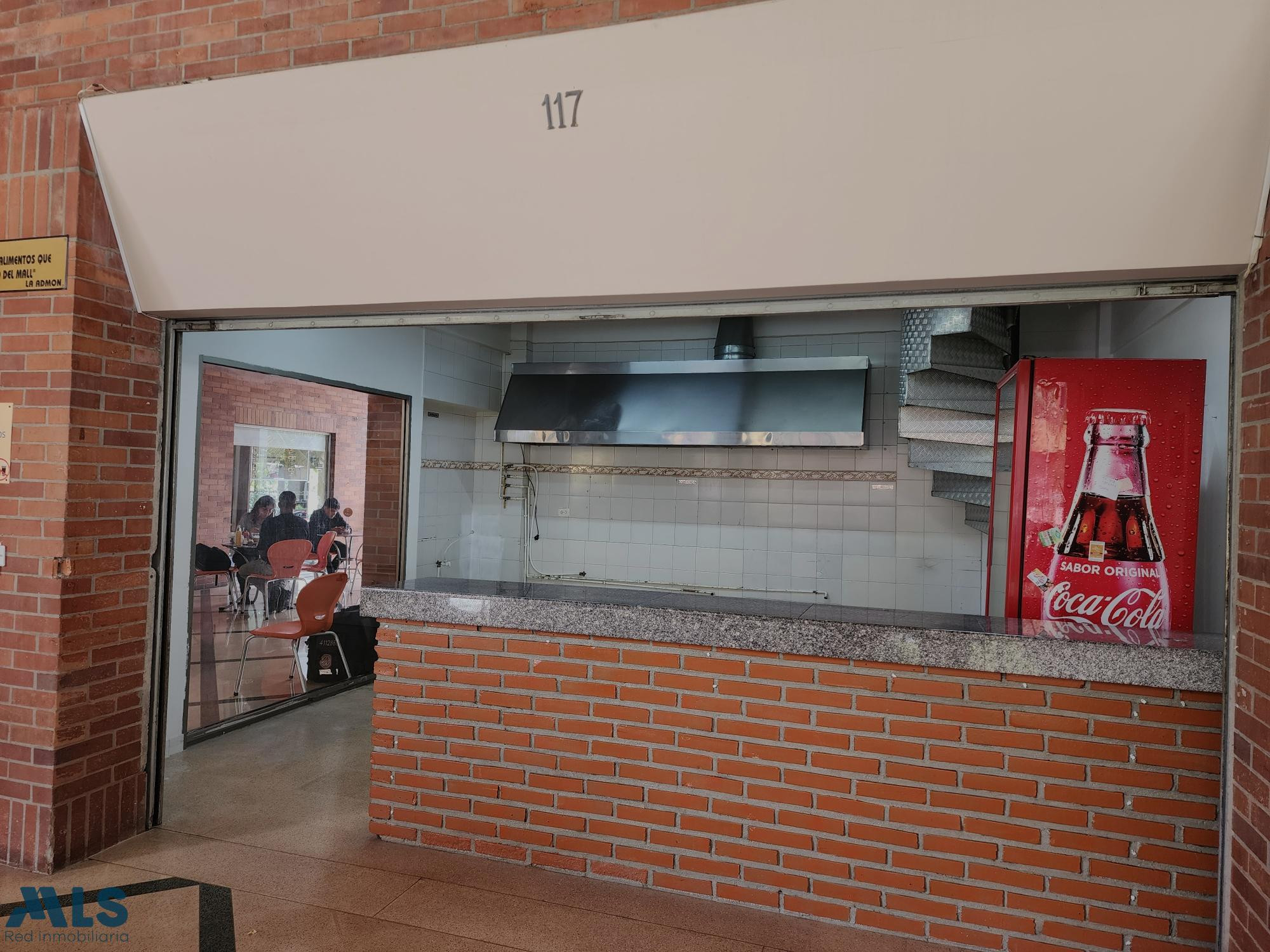 LOCAL EN MALL ESPECIALIZADO EN COMIDAS medellin - laureles