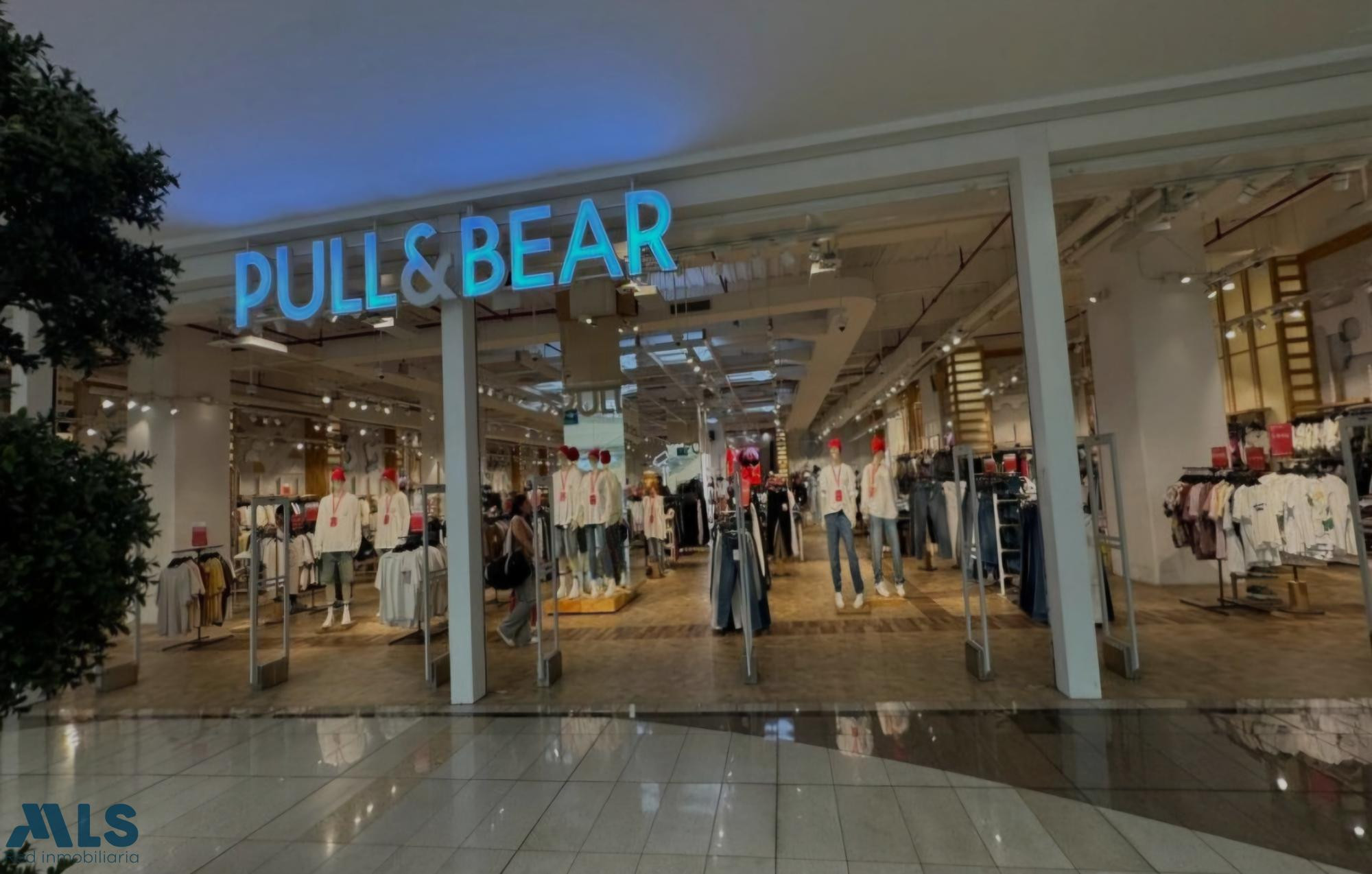 Local comercial en centro comercial santa fe medellin - alejandria