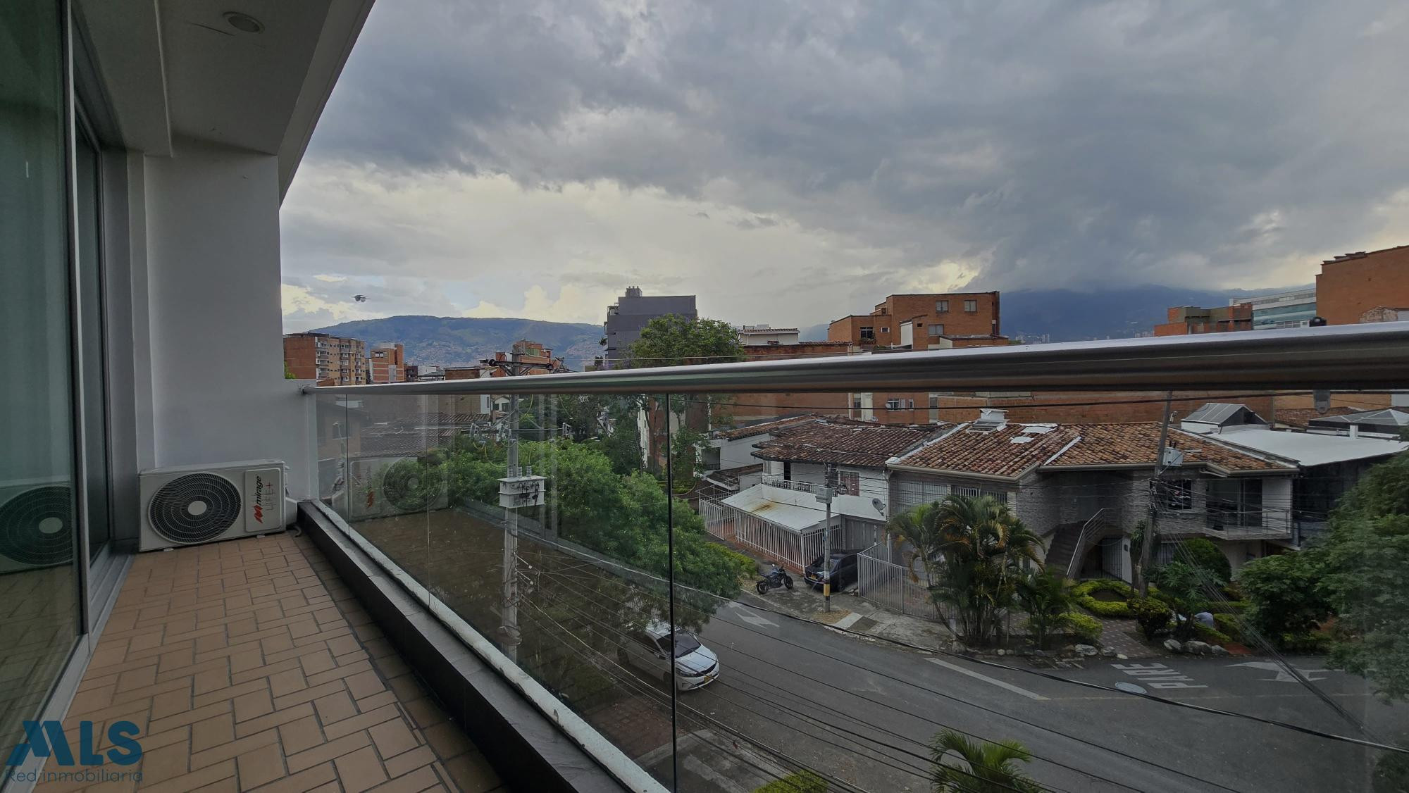 VENTA DE APARTAMENTO LAURELES LAS ACACIAS MEDELLIN medellin - las acacias