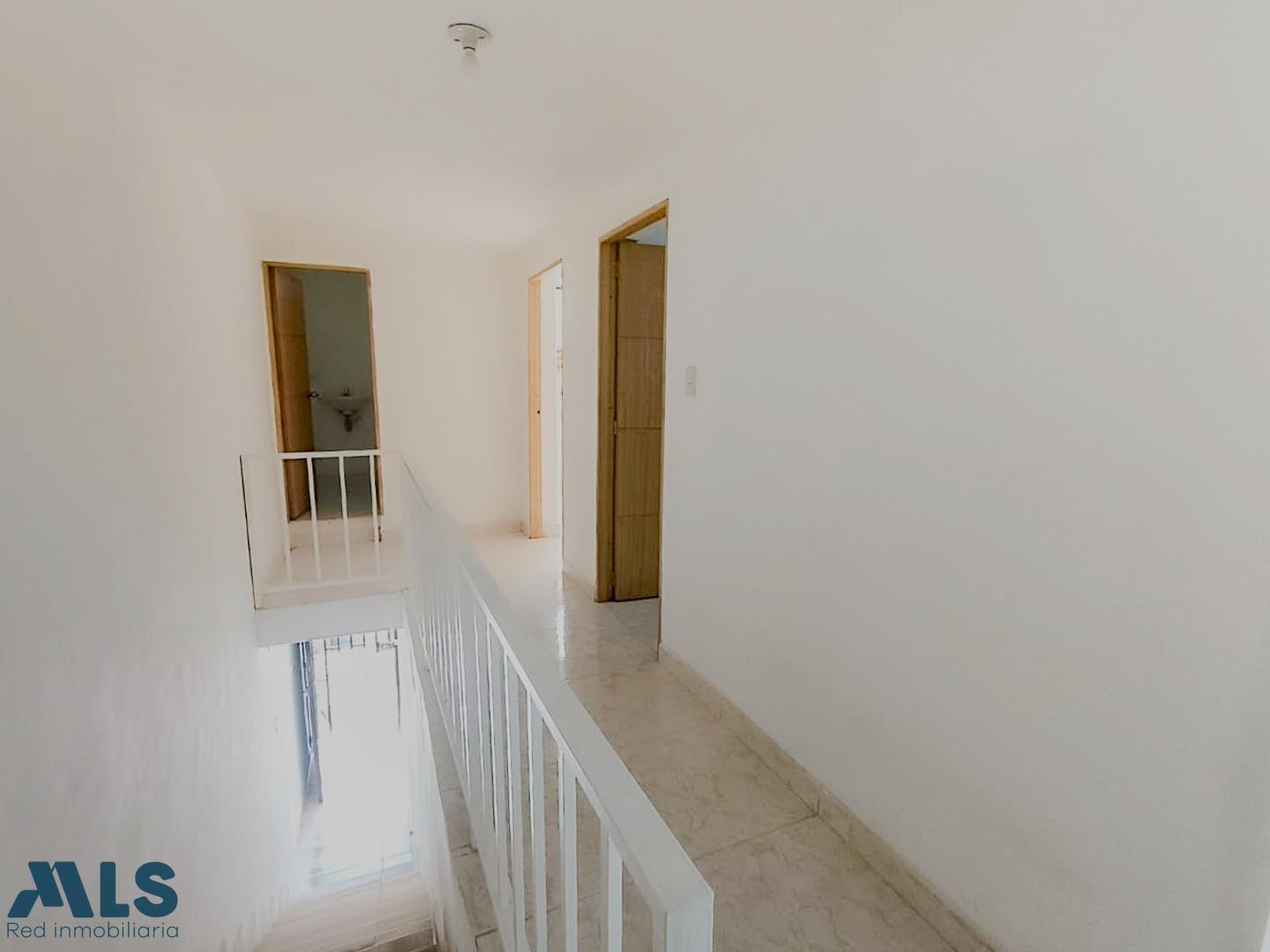apartamento en venta, segundo piso en la américa medellin - la america