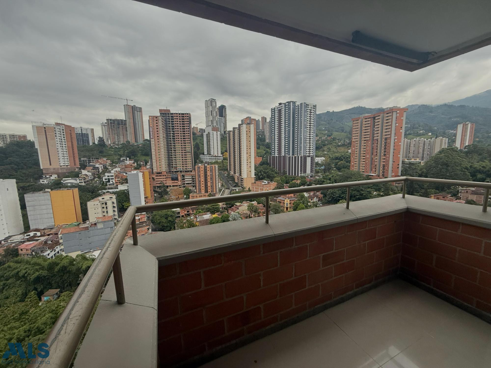 Apartamento en sabaneta sabaneta - loma de san jose