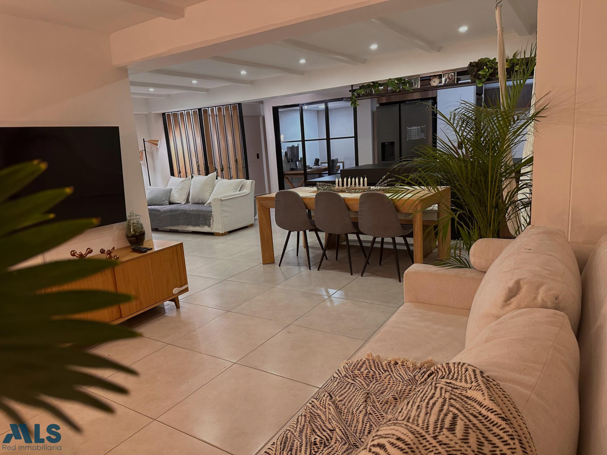 Moderno y estratégico: Apartamento en el Poblado. medellin - loma los gonzalez