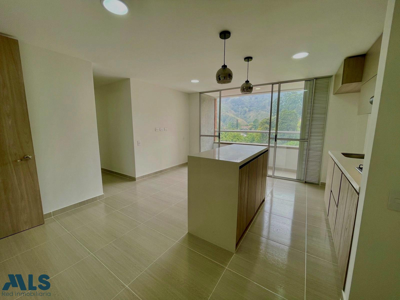 Excelente opcion por precio y ubicación. sabaneta - loma de san jose