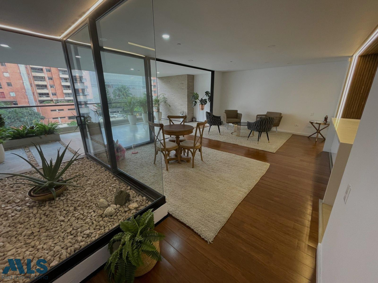 Apartamento moderno en Poblado medellin - santa maria de los angeles