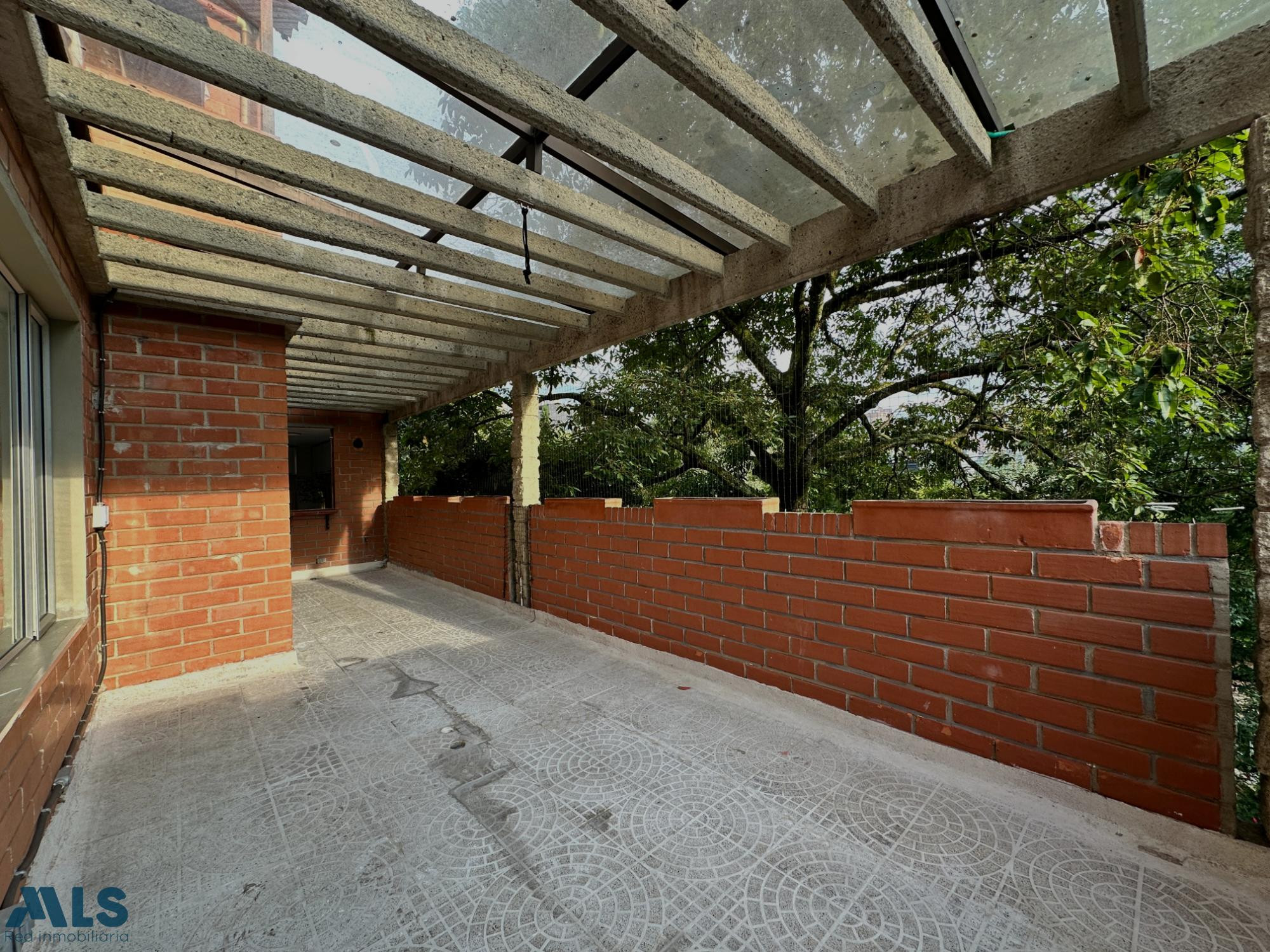 APARTAMENTO EN LALINDE CON GENEROSA TERRAZA medellin - lalinde