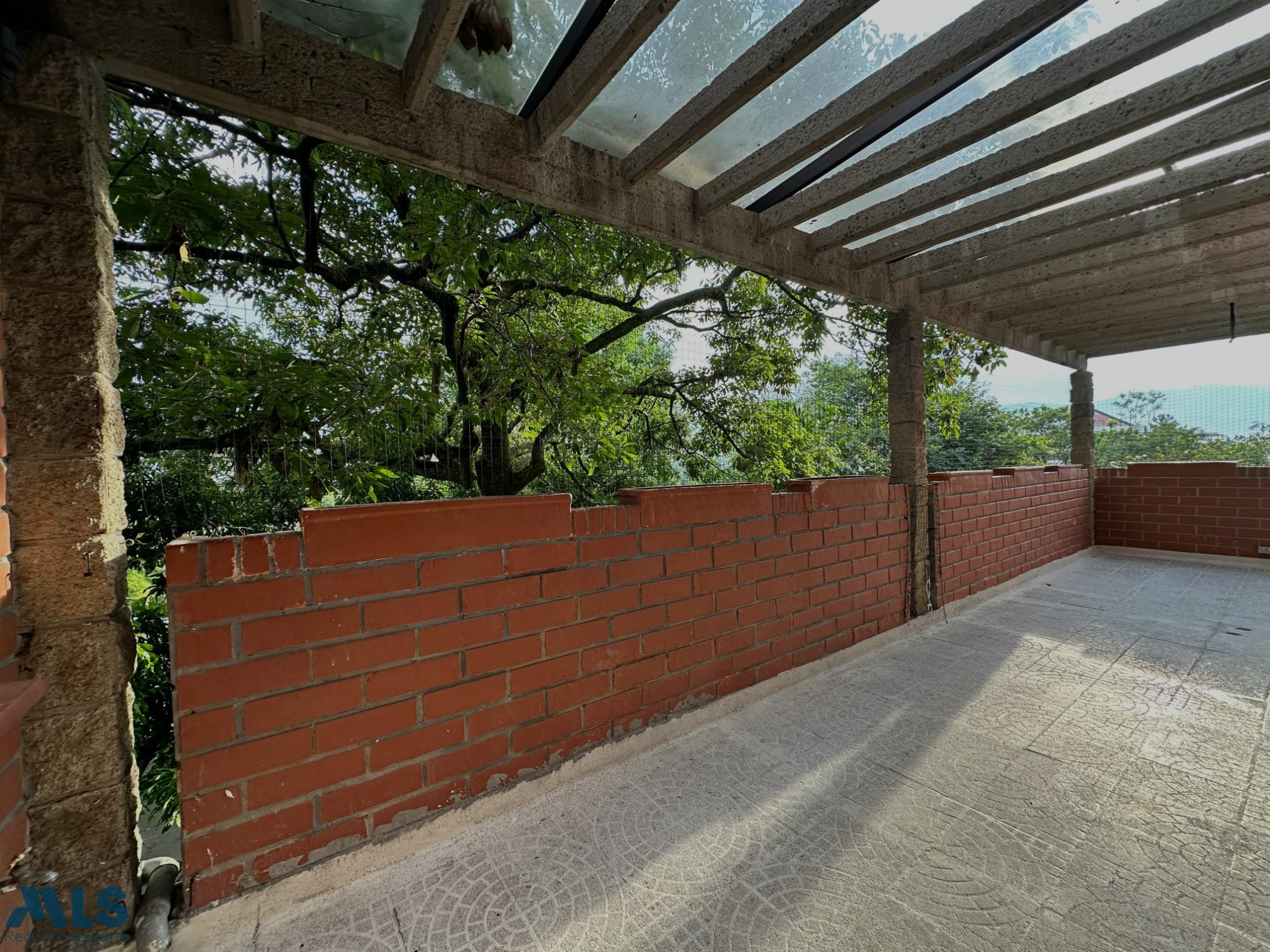 APARTAMENTO EN LALINDE CON GENEROSA TERRAZA medellin - lalinde