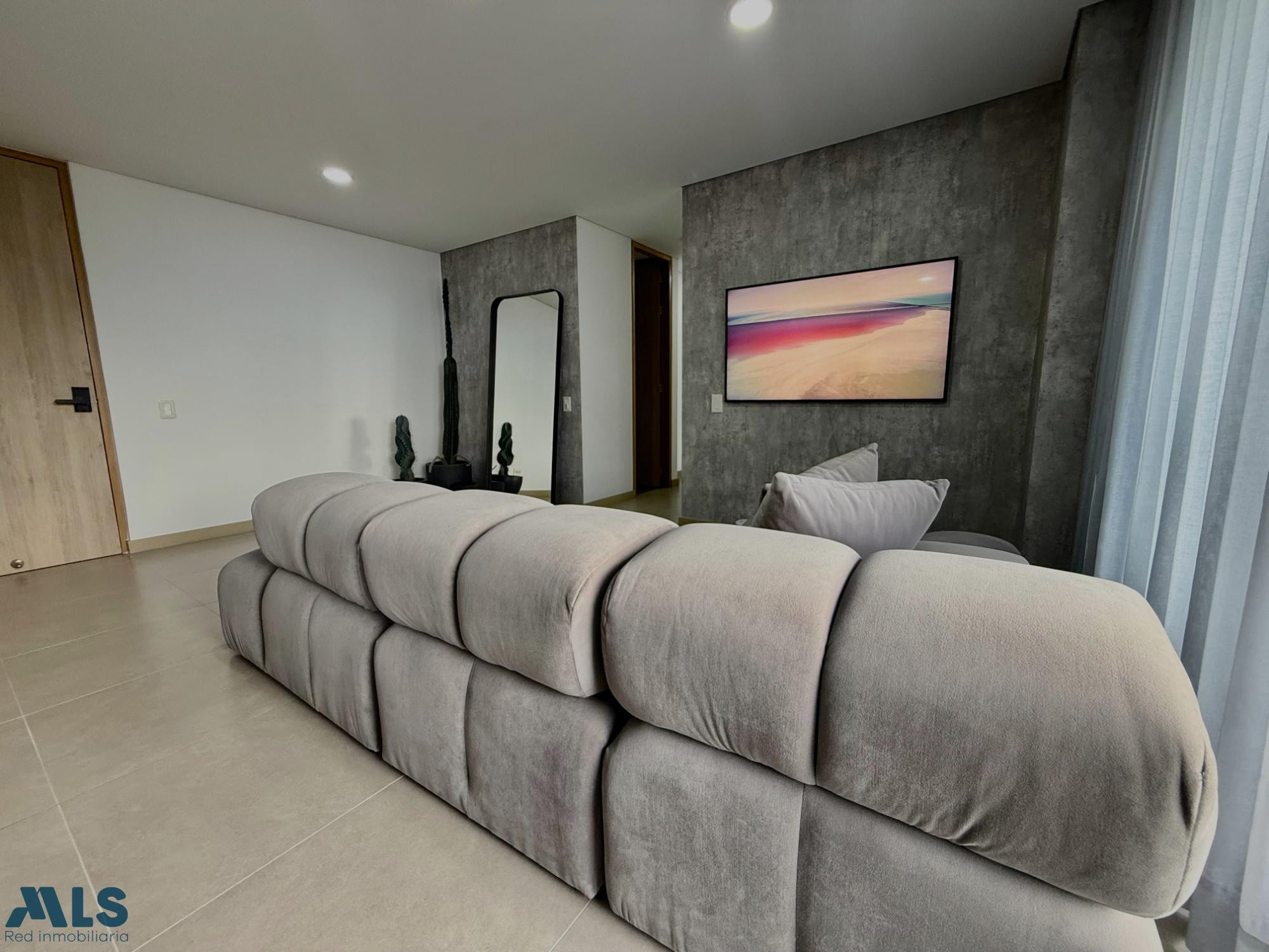 HERMOSO APARTAMENTO AMOBLADO CON VISTA A LA CIUDAD medellin - las palmas