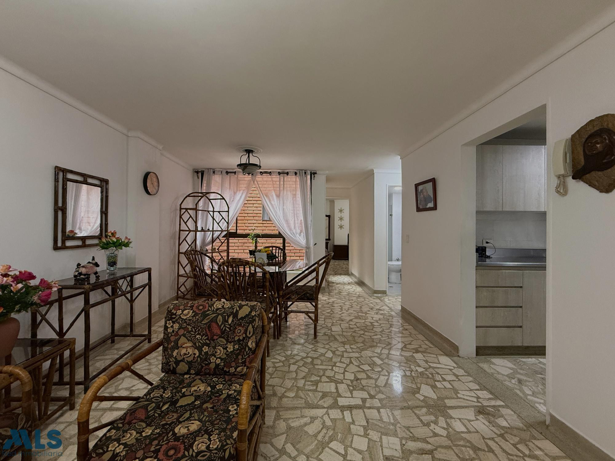 En venta acogedor apartamento en Simon Bolivar, Laureles medellin - simon bolivar