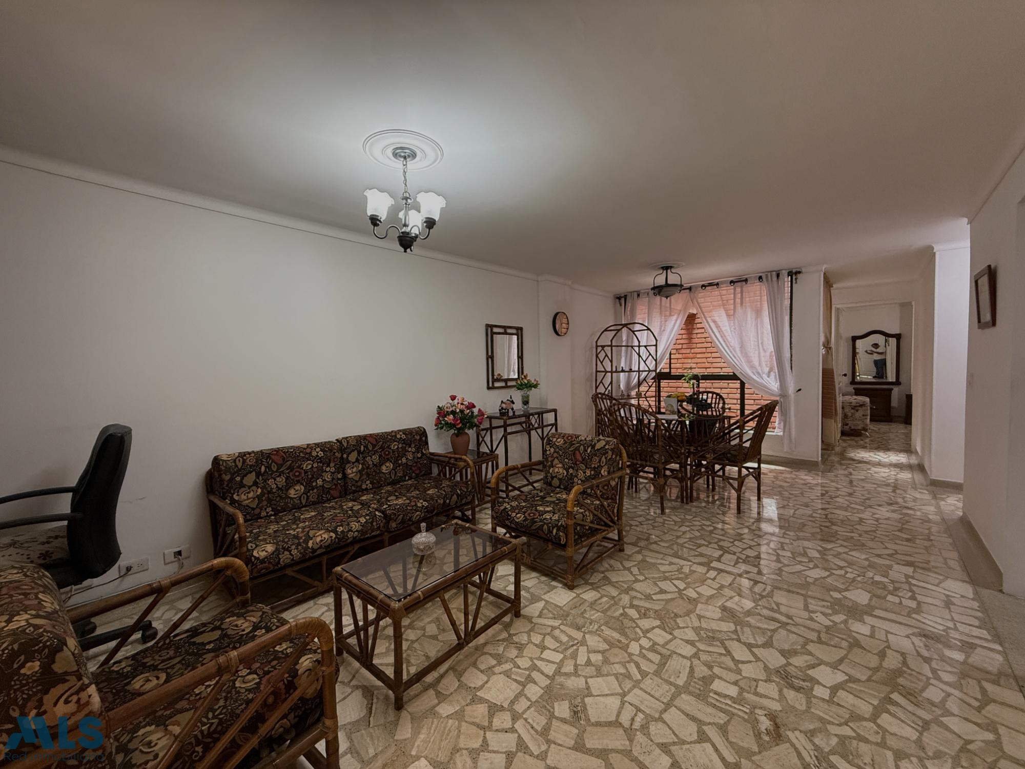 En venta acogedor apartamento en Simon Bolivar, Laureles medellin - simon bolivar