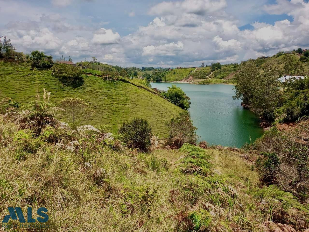 Lote con vista a la represa, ideal para desarrollo!! el-penol - bonilla arriba