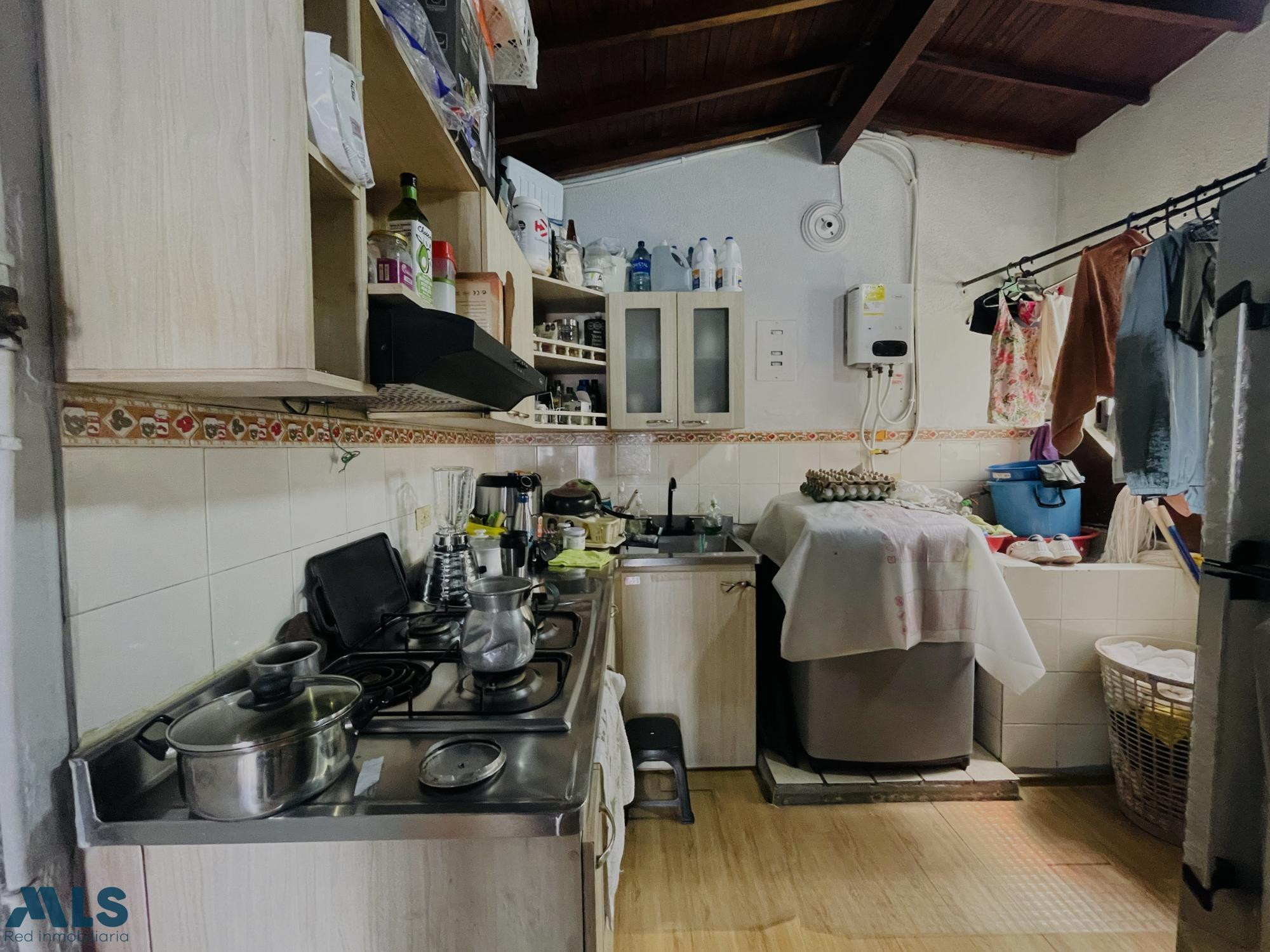 Apartamento luminoso y amplio itagui - san francisco