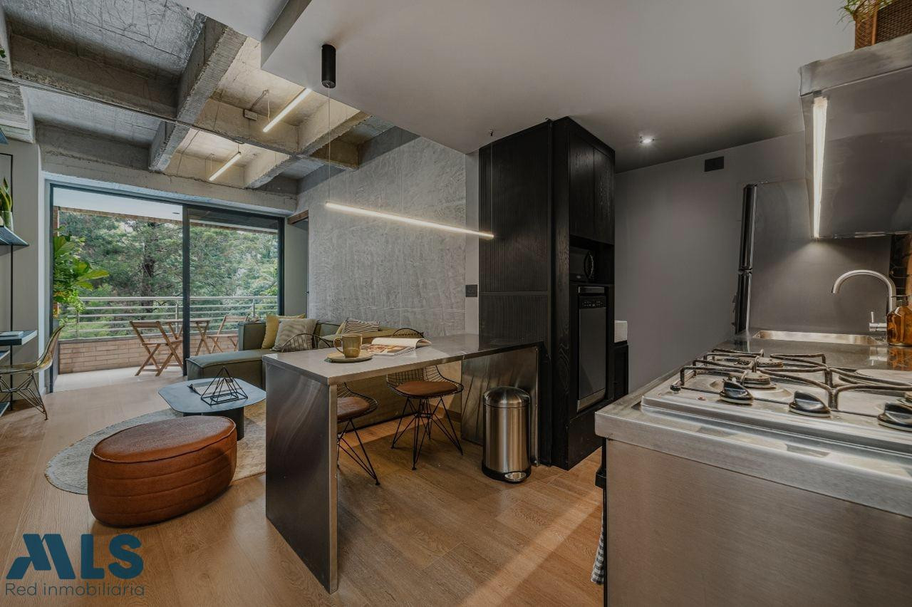 Apartaestudio remodelado en venta, cerca a Vizcaya. medellin - provenza