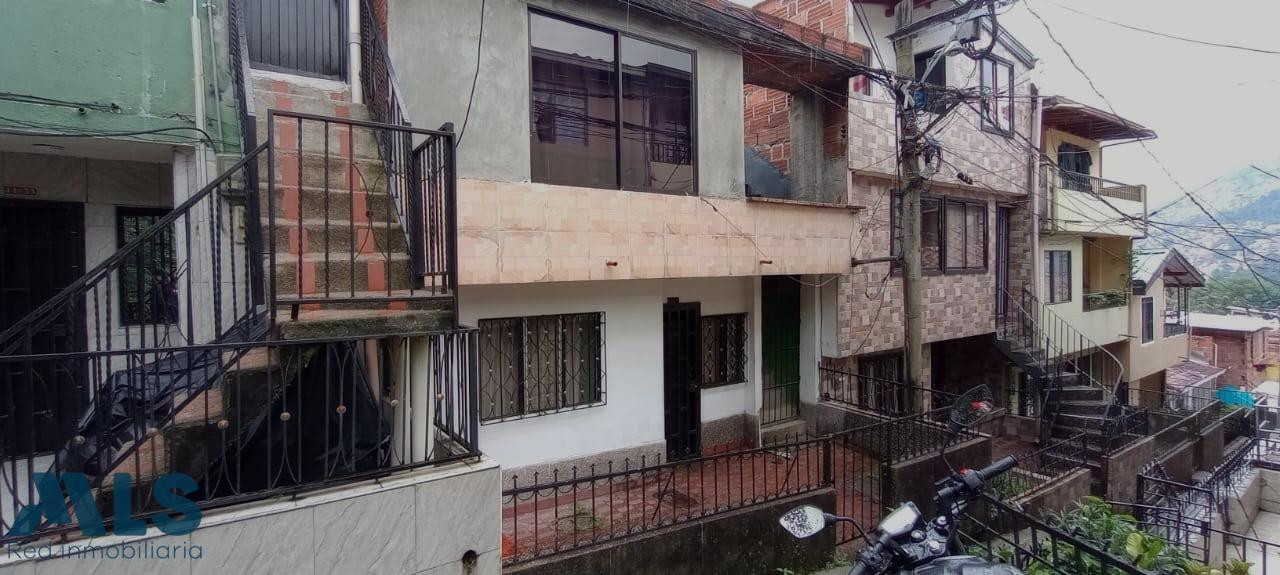 Buena ubicación medellin - buenos aires
