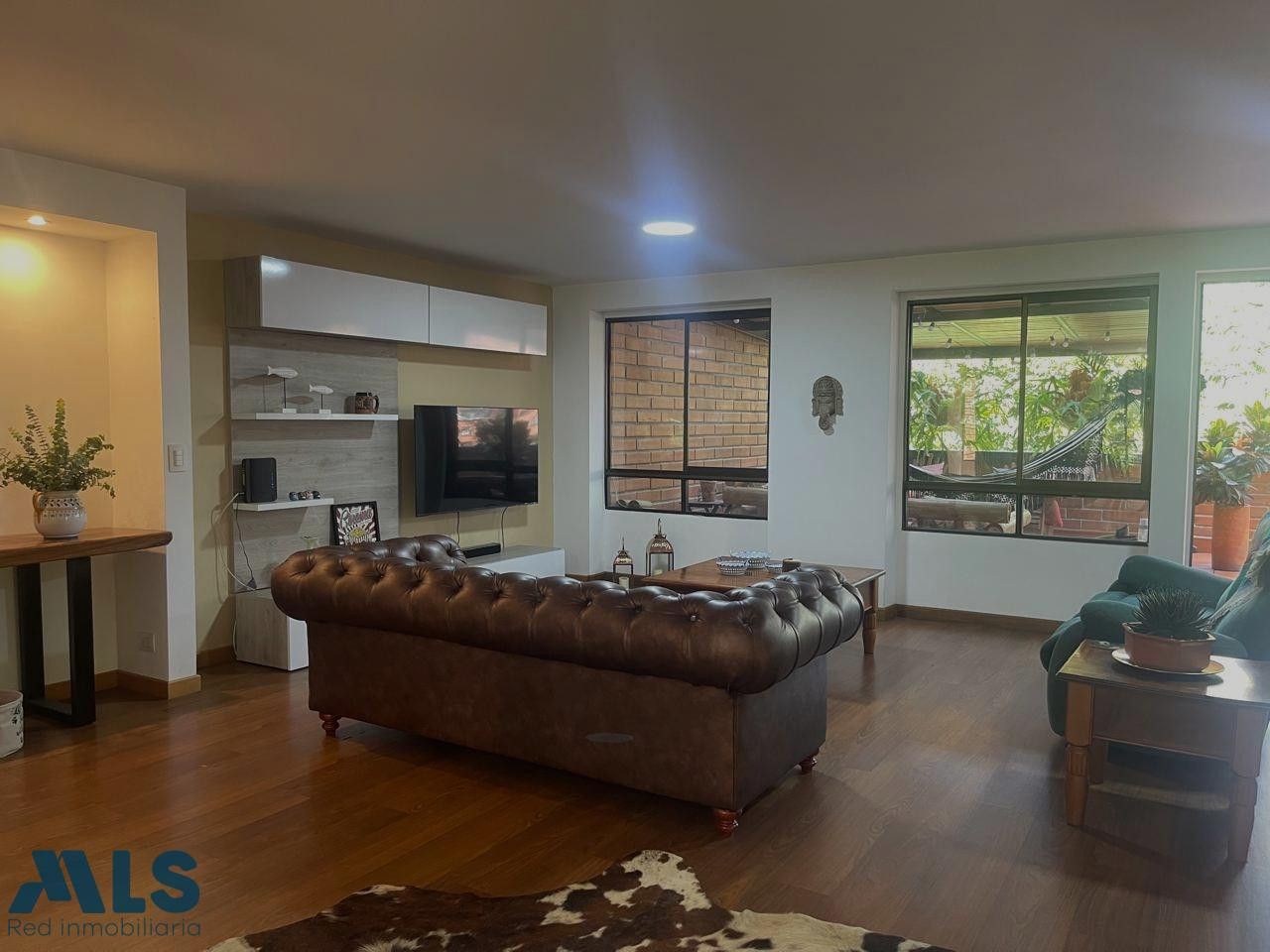 Amplio apartamento ubicado en el Poblado medellin - provenza