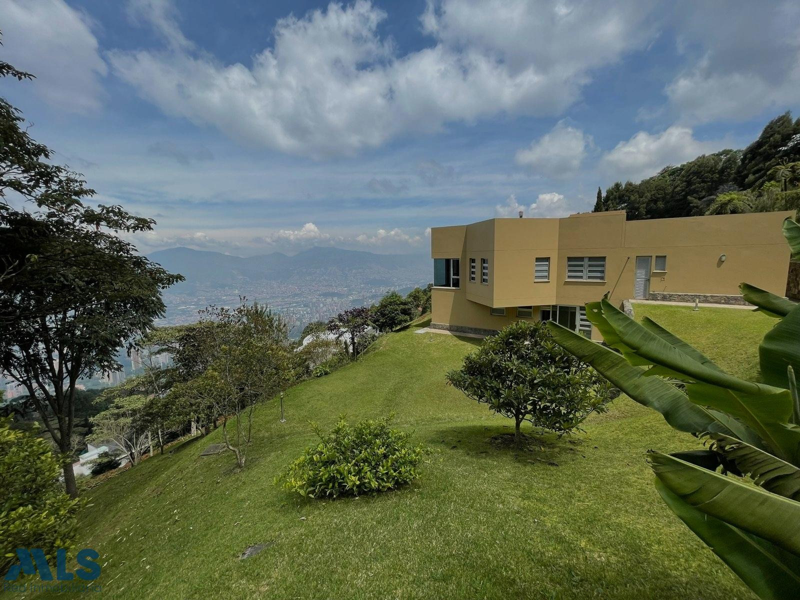 Casa de Lujo con Vista a Medellín medellin - las palmas