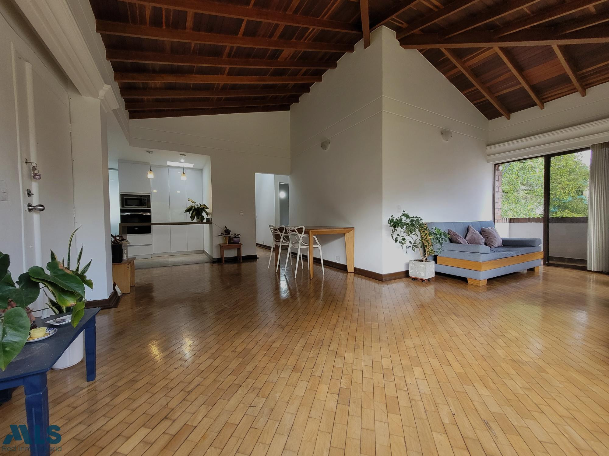 Apartamento espacioso en el corazón de Laureles con Ascensor medellin - laureles