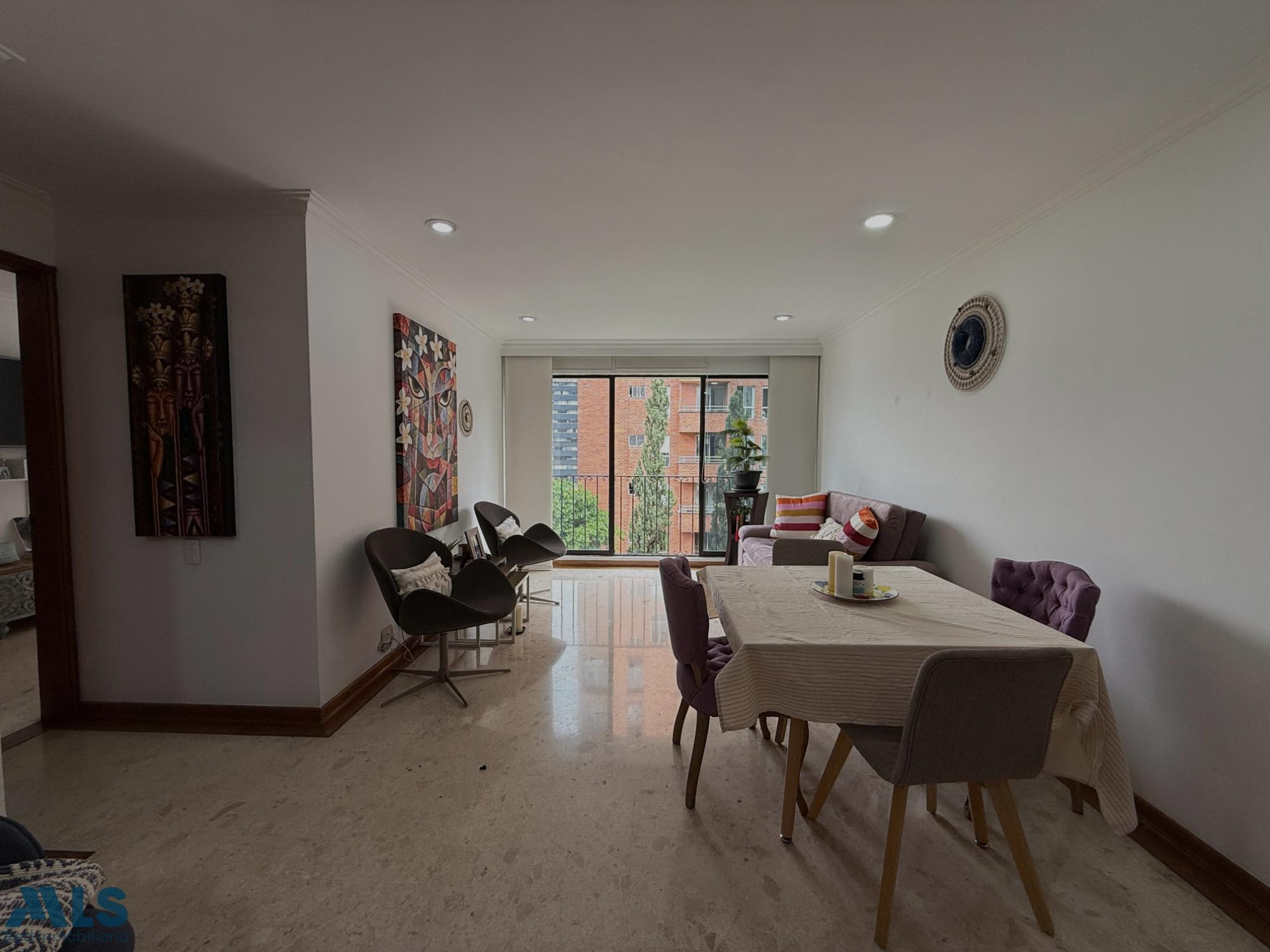 Apartaestudio cerca a la Av. Poblado, La Vegas y Eafit medellin - la aguacatala