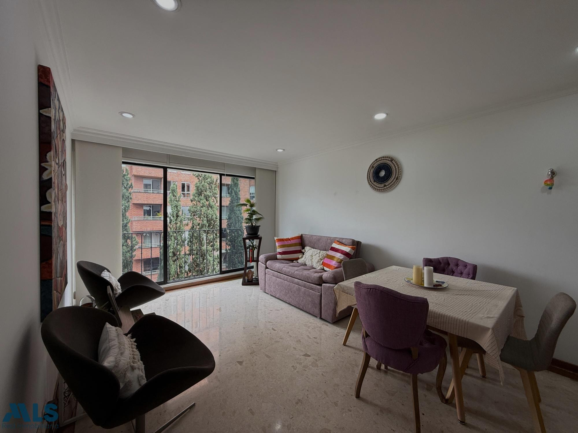 Apartaestudio cerca a la Av. Poblado, La Vegas y Eafit medellin - la aguacatala