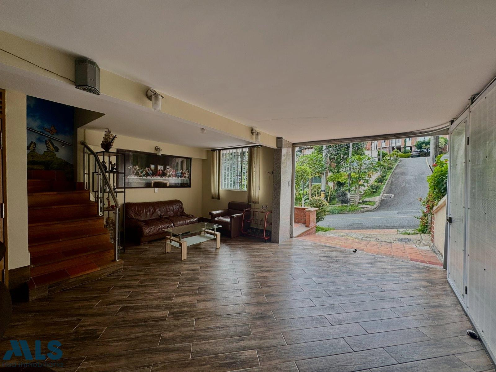 Casa con excelente ubicación! envigado - las casitas