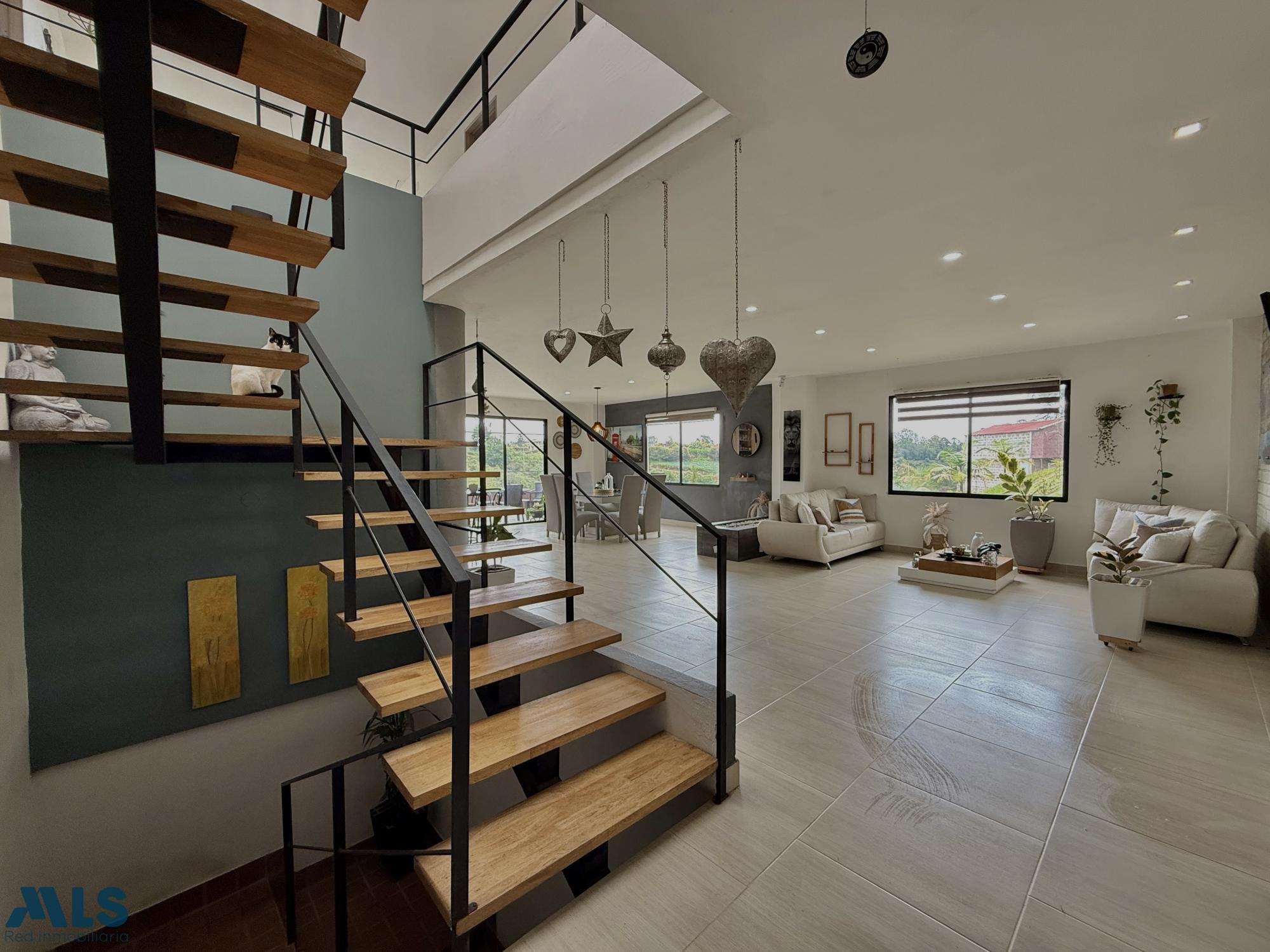 CASA CAMPESTRE CON ÁREA RESIDENCIAL Y TURÍSTICA marinilla - rural