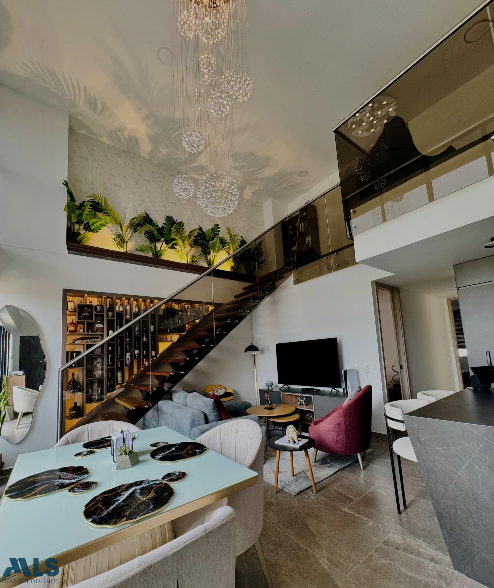 Apartamento duplex TOTALMENTE REMODELADO medellin - belen rosales