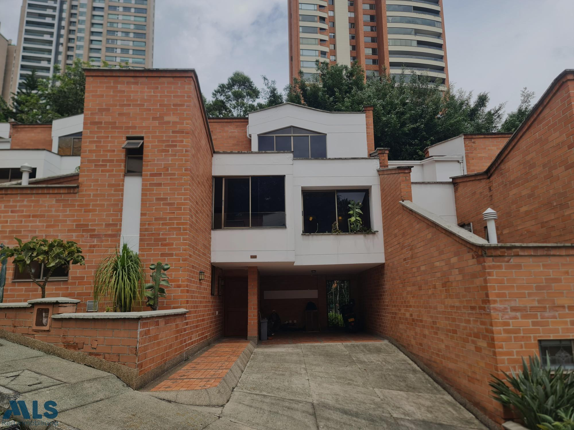 EXCELENTE CASA EN EL POBLADO SECTOR LOS BALSOS medellin - los balsos no 2