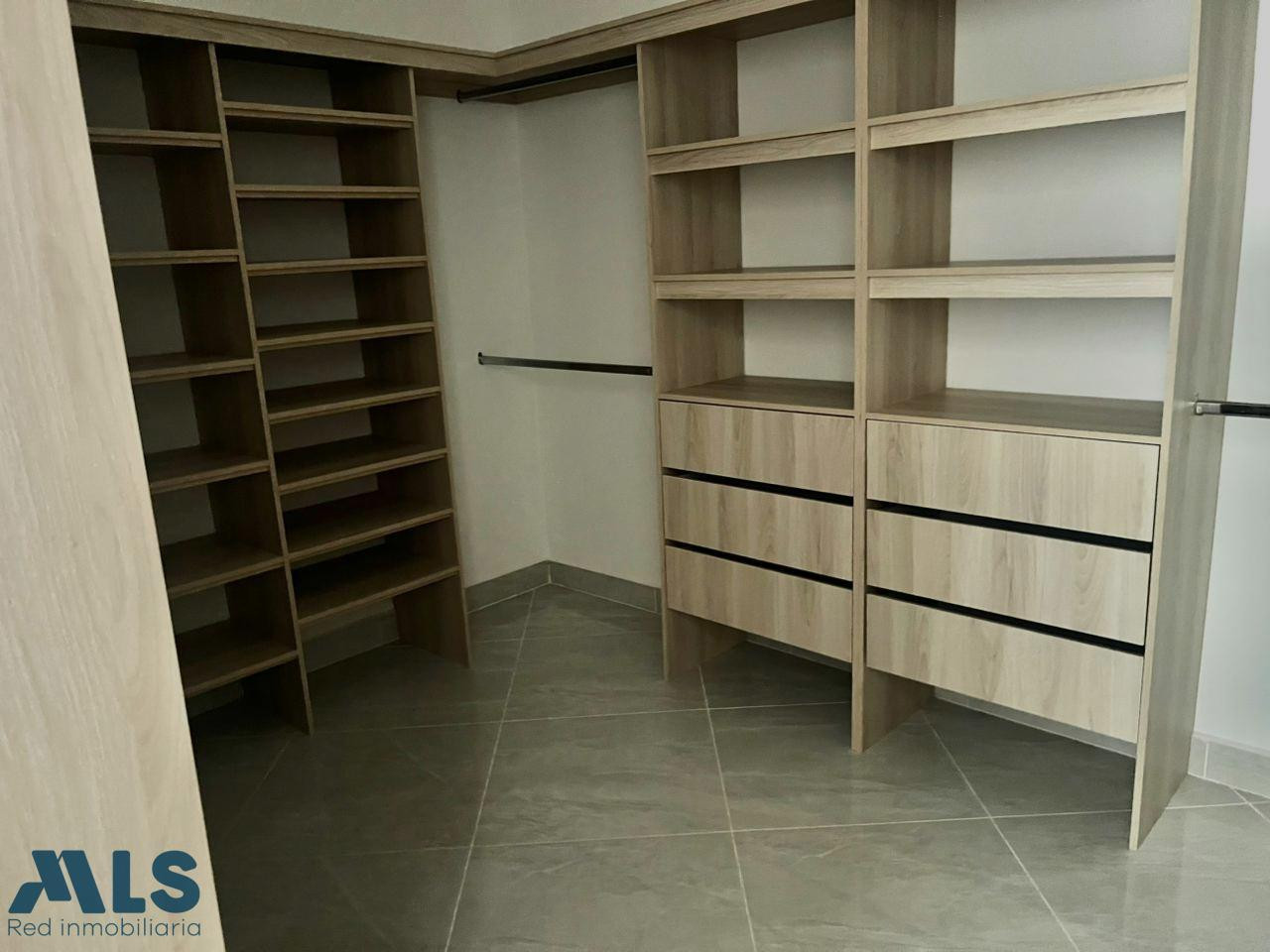 LUJOSO APARTAMENTO CON EXCELENTE VISTA medellin - san joaquin