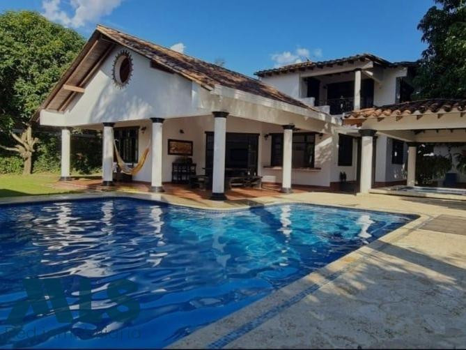 Tu casa de recreo en Sopetrán a solo 3kms del puente de Colgante de Occidente olaya - sucre
