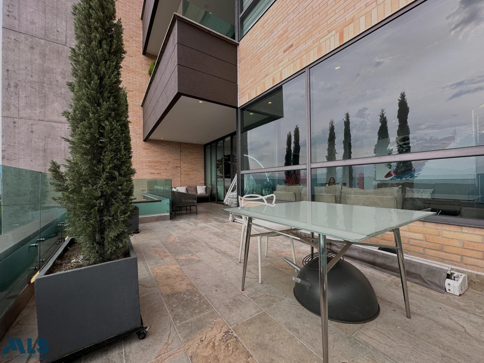 ESPECTACULAR APARTAMENTO CON VISTA 360 GRADOS EN VENTA EN EL POBLADO medellin - los balsos no 1