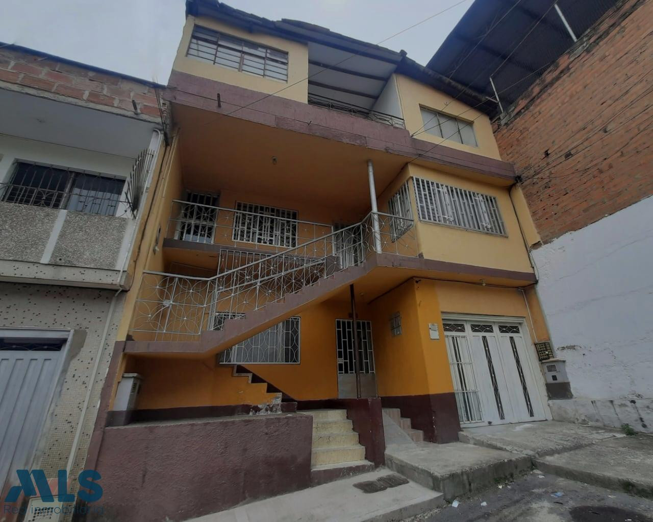 buena ubicación medellin - villa hermosa