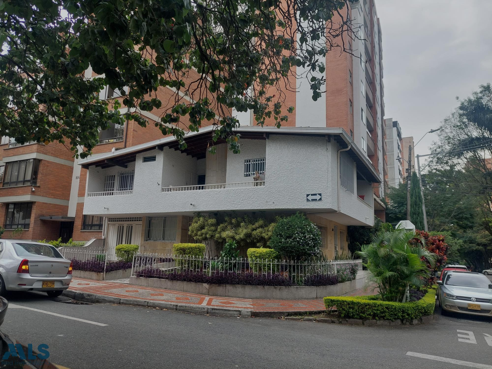 Excelente alternativa de inversón. medellin - laureles