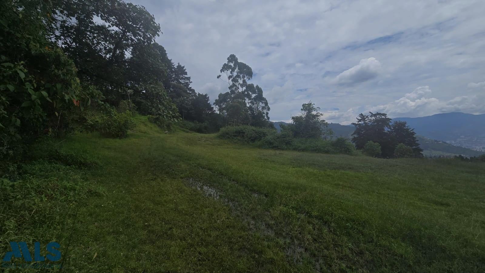 VENTA DE LOTE COMERCIAL EL ESCOBERO ENVIGADO envigado - loma del escobero