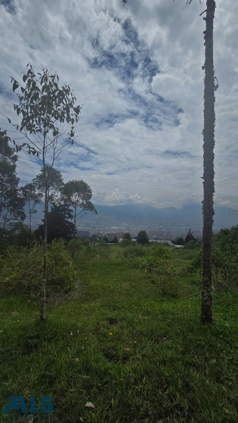 VENTA DE LOTE COMERCIAL EL ESCOBERO ENVIGADO envigado - loma del escobero