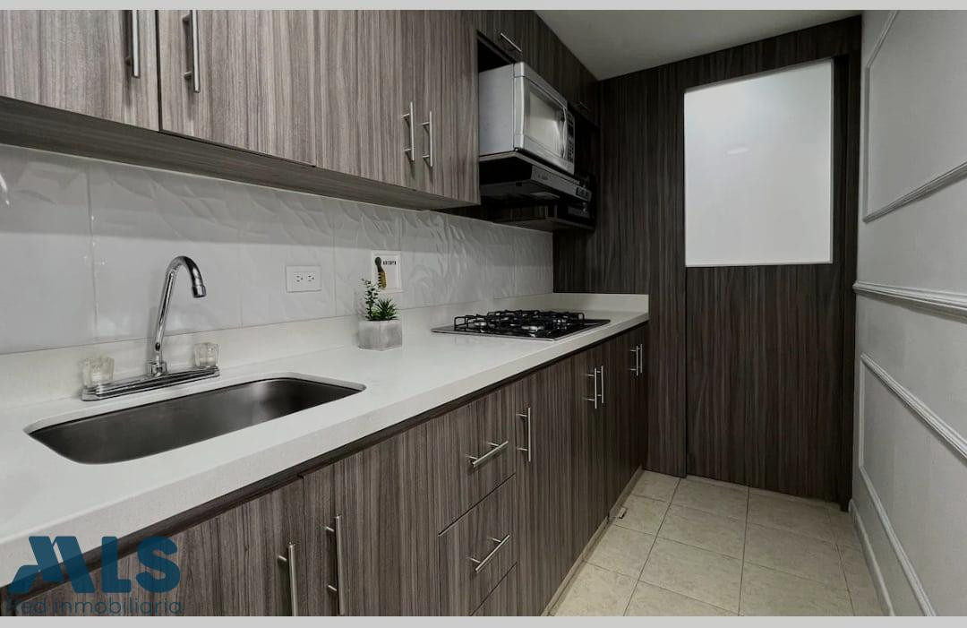 Apartamento con excelente ubicación El Poblado medellin - oviedo
