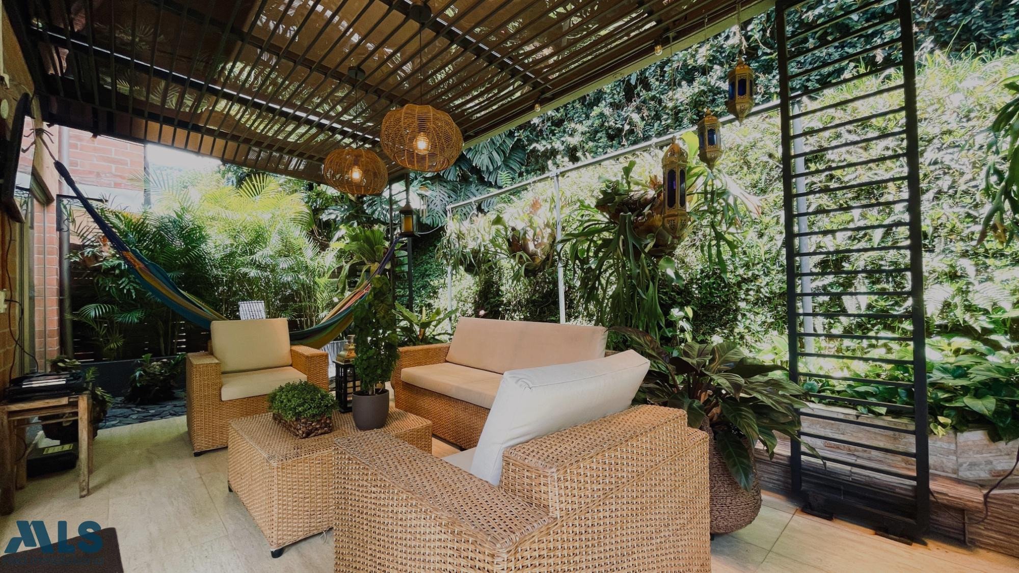 VENTA CASA UNIDAD CON PISCINA ENVIGADO EL ESMERALDAL envigado - el esmeraldal