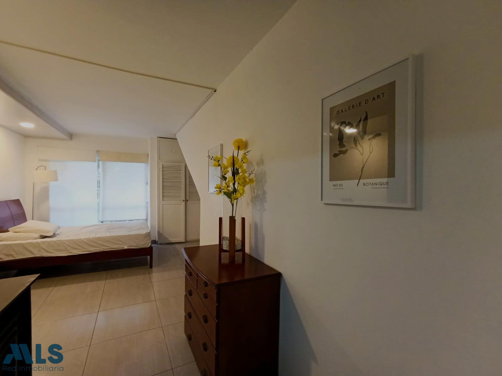 Apartamento segundo piso en venta en el estadio medellin - estadio