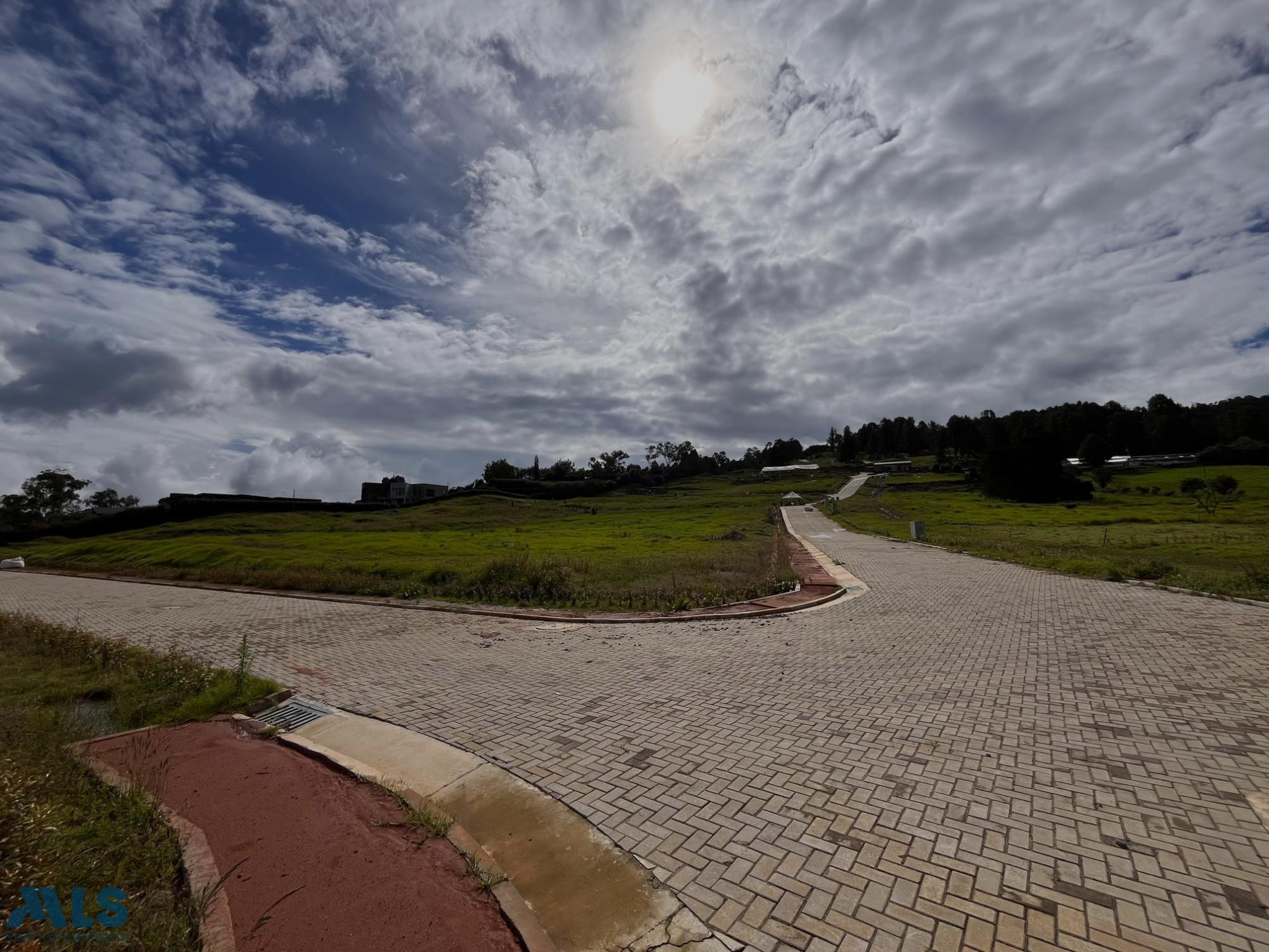 Lote Alto Palmas, Verteda la Acuarela envigado - alto de las palmas