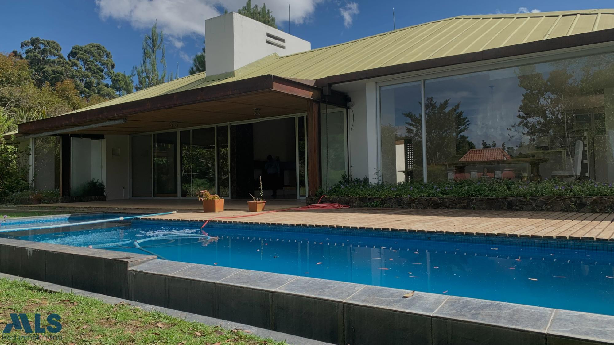 Exclusiva Casa en Parcelación envigado - alto de las palmas