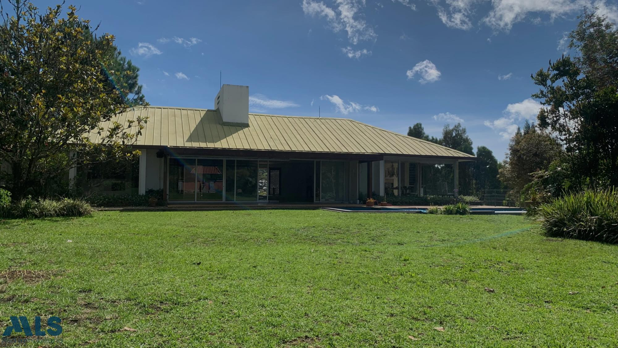 Exclusiva Casa en Parcelación envigado - alto de las palmas