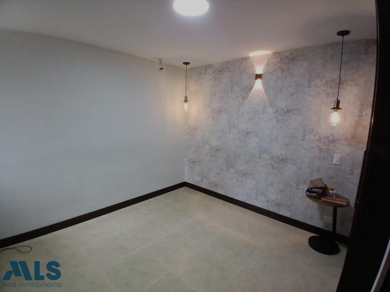Apartamento en excelentes condiciones en Ciudad del Rio medellin - el poblado