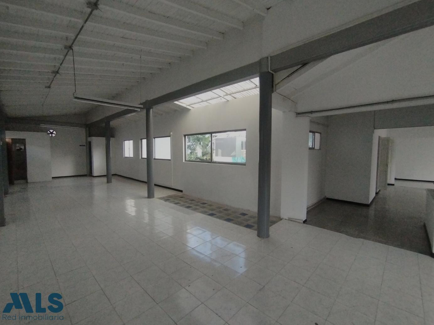 Venta de casa comercial en El Poblado, Patio Bonito medellin - patio bonito