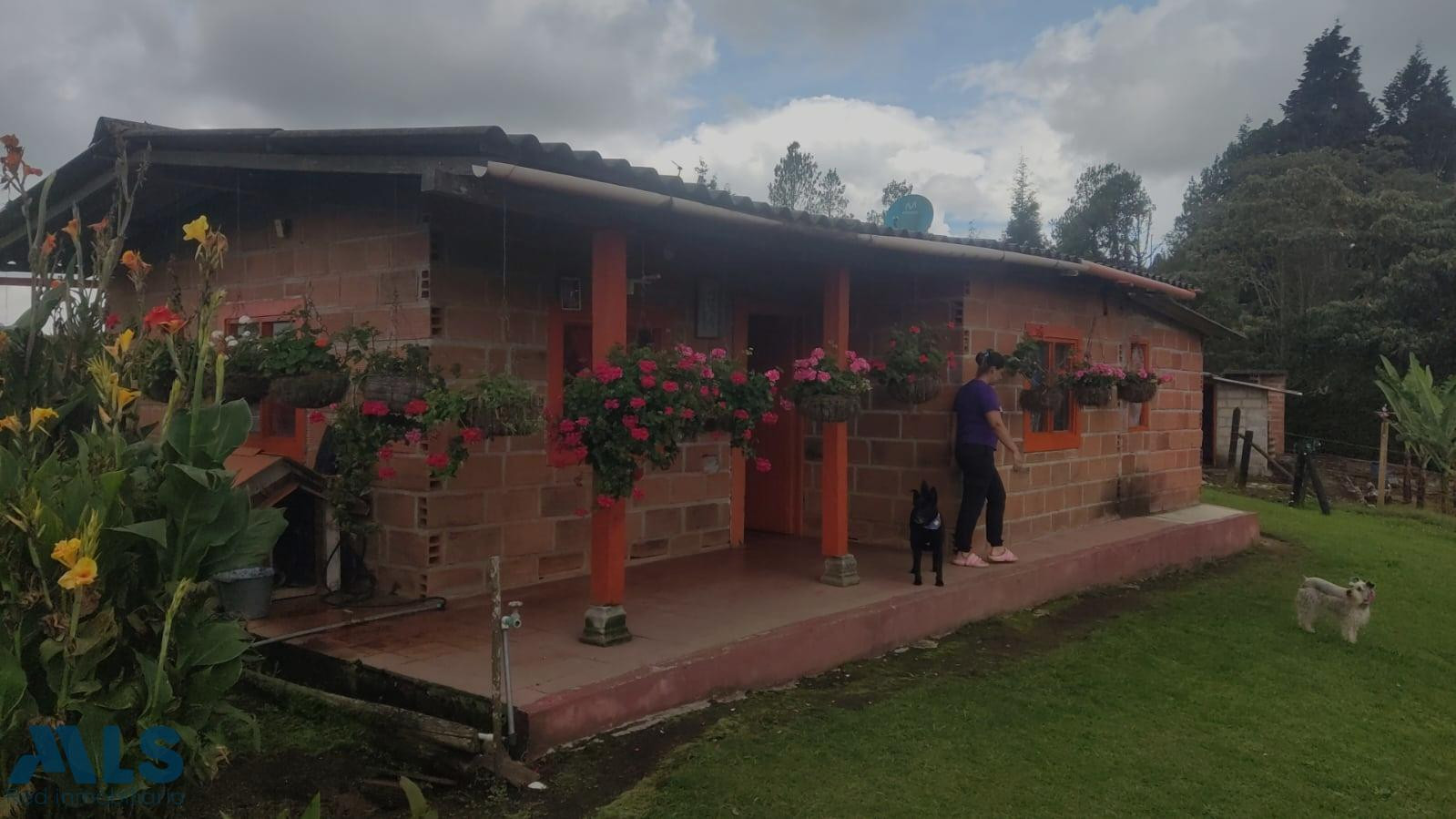 HERMOSA FINCA FINCA DE DESCANZO NATURALEZA, PAZ , TRANQUILIDAD guarne - v la brizuela