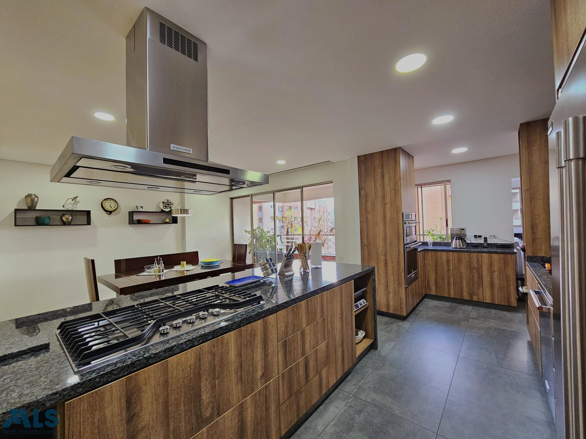 Apartamento con excelente ubicacion medellin - las santas