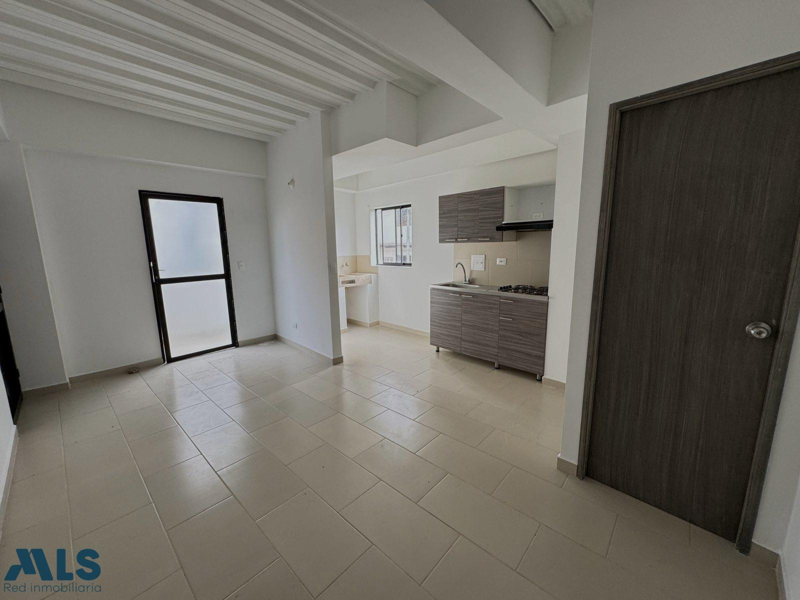 Apartamento amplio, luminoso y con buenos acabados. amaga - parque principal